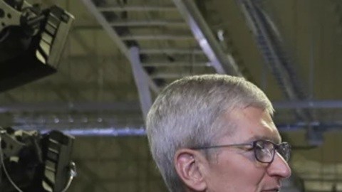 Tim Cook y Donald Trump hicieron el anuncio formal del nuevo proyecto de inversión de Apple en EE.UU.