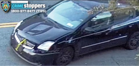 Desde este auto balearon a las víctimas, según NYPD.
