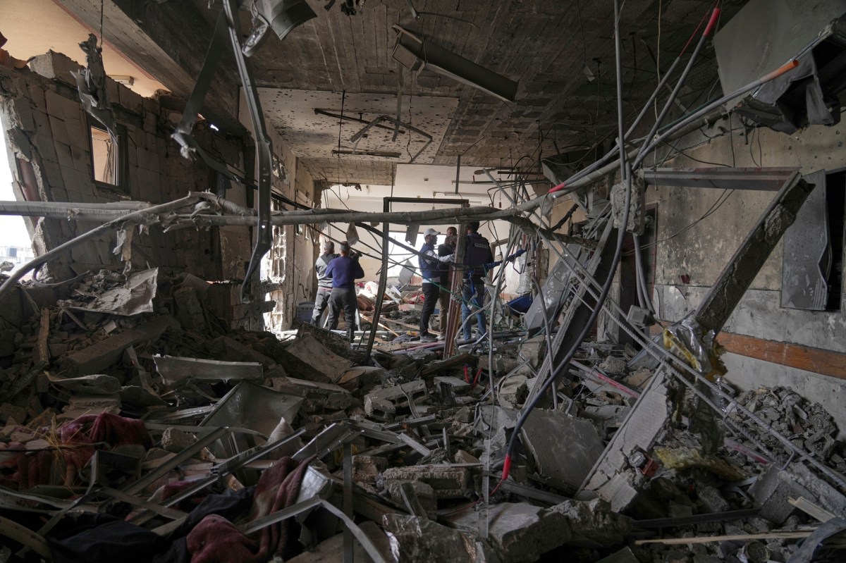 Israel dice que fue un "accidente" bombardeo que dejó 20 muertos en hospital de Gaza