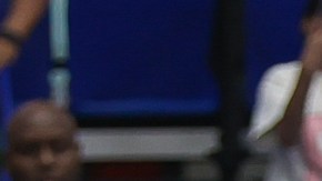 Jugadores de Argentina y República Dominicana mantienen luego de un partido en la AmeriCup 2025.