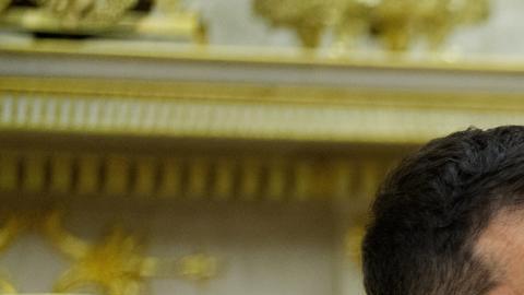El presidente de Estados Unidos, Donald J. Trump (d), se reúne con el presidente ucraniano, Volodymyr Zelensky, en la Oficina Oval de la Casa Blanca, en Washington, D.C., EE. UU., el 18 de agosto de 2025.