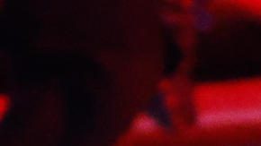 Hinchas se enfrentan en el partido de los octavos de final de la Copa Sudamericana entre Independiente y Universidad de Chile.