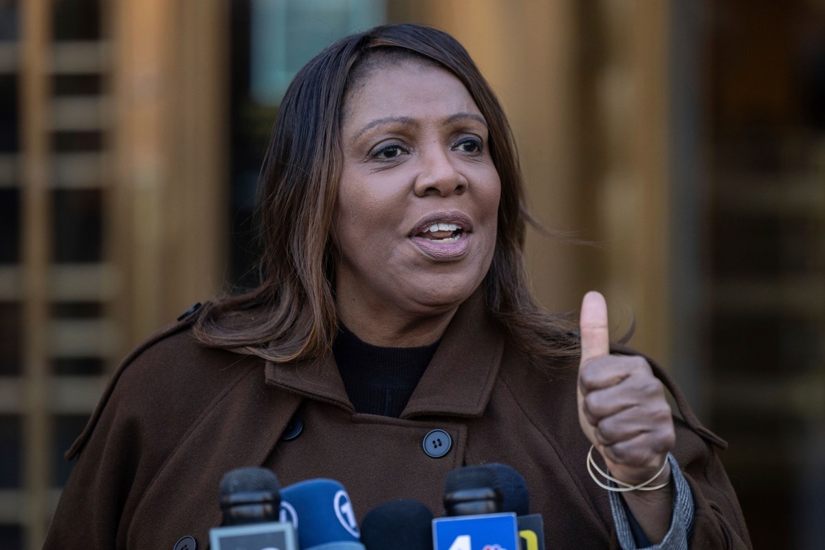 Fiscal de NY Letitia James se declara “no culpable” en acusación federal de fraude hipotecario; señala a Trump de perseguirla