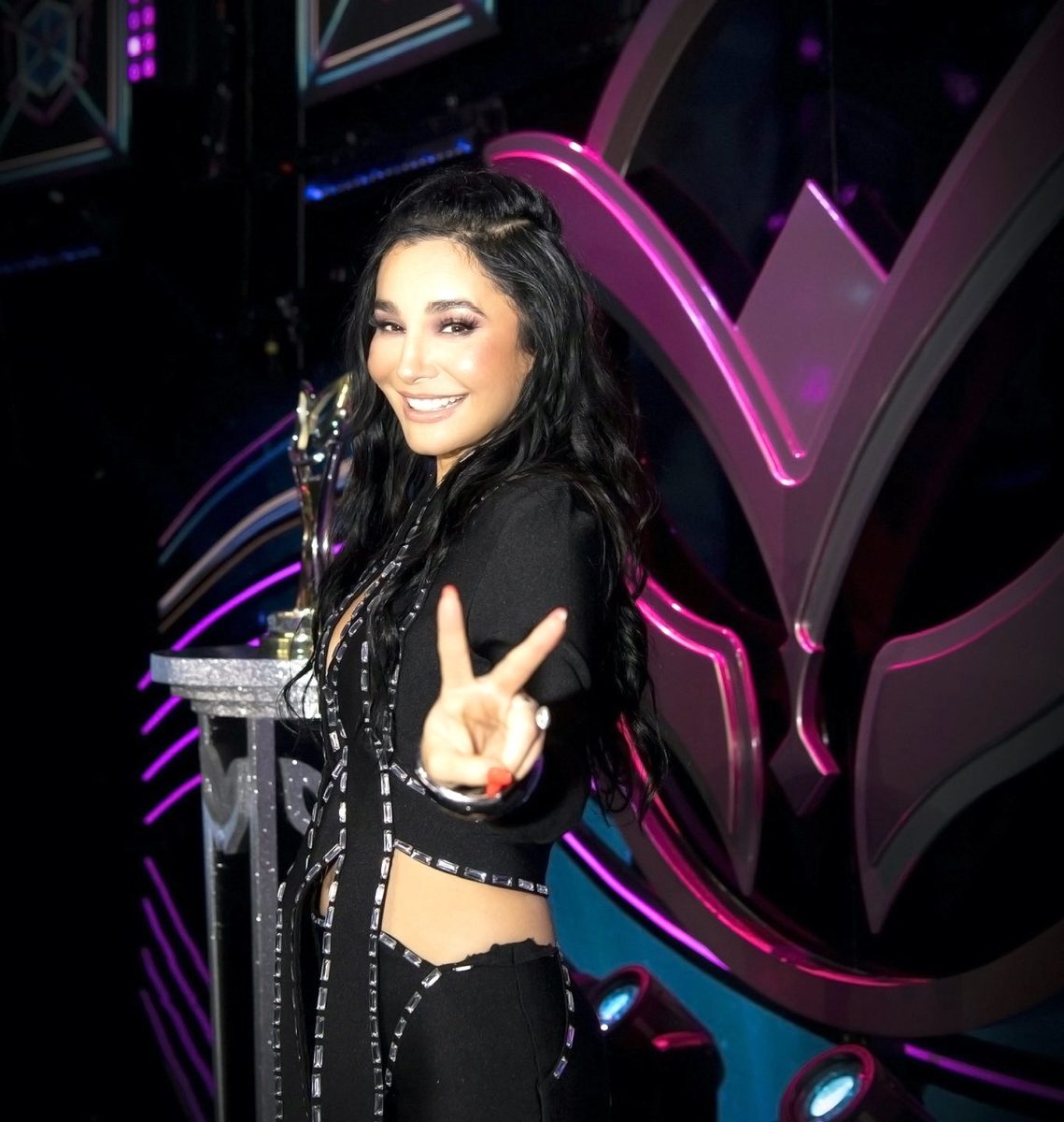 Martha Higareda y Lewis Howes anuncian que serán papás de gemelos