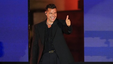 Ricky Martin ha vendido más de 70 millones de álbumes en todo el mundo y ha acumulado durante poco más de cuatro décadas de carrera múltiples premios.