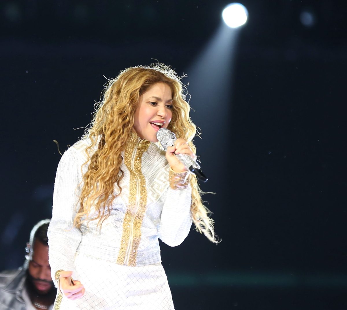 Shakira arranca segunda etapa de su gira en México y sorprende cantando 'Día de enero'