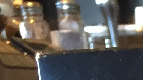 El CEO de Starbucks considera que las tiendas exclusivas para pedidos móviles se alejan de la conexión de la marca con sus clientes.