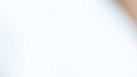 El programa de ‘Ayuda Tecnológica Vecinal’ brindará apoyo presencial con internet, dispositivos móviles y computadoras en complejos de viviendas asequibles y centros para adultos mayores.