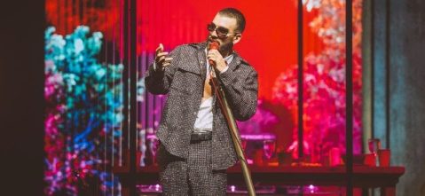 El famoso cantante colombiano trae su gira "201" a la ciudad.