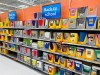 En distintos colores, tamaños y diseños, Walmart vende una amplia variedad de cuadernos escolares.