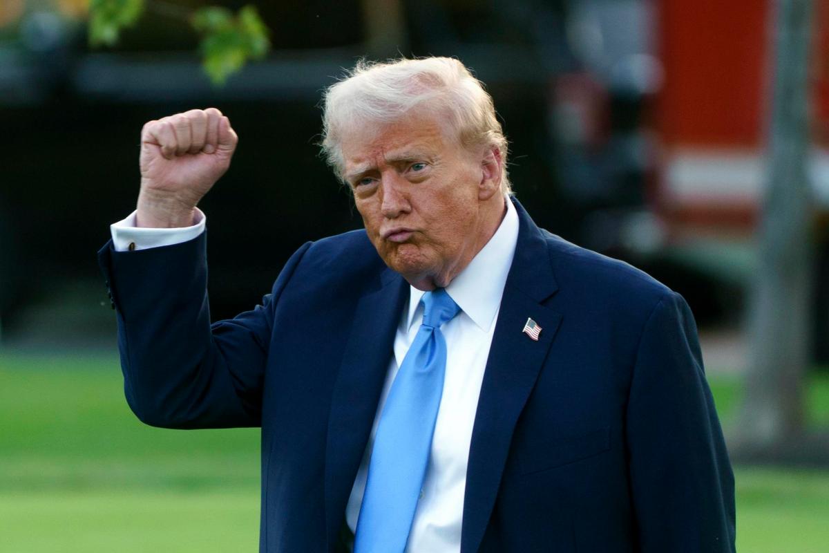 Trump firma orden para declarar a Antifa como organización terrorista