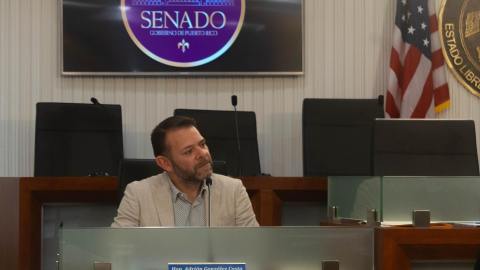 Senador del PIP en Puerto Rico, Adrián González Costa