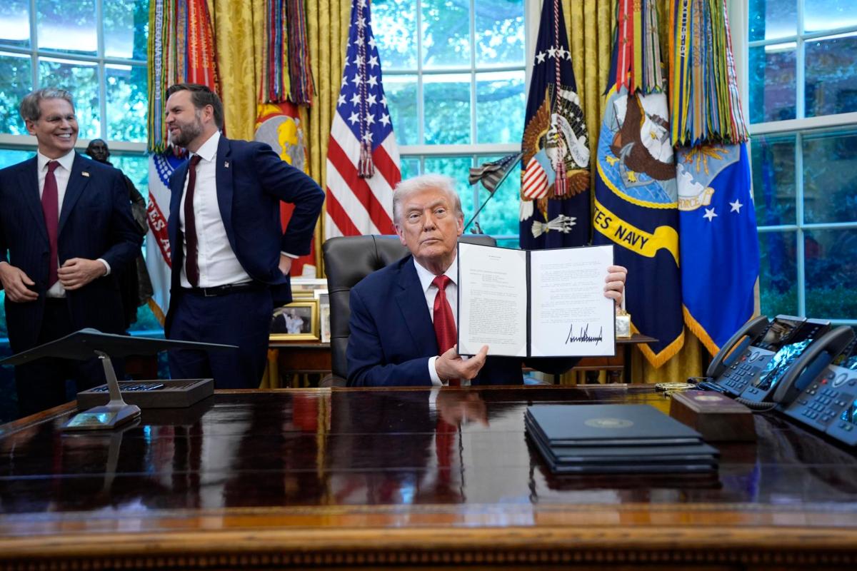 Trump oficializa con orden ejecutiva la operación legal de TikTok en EE.UU.