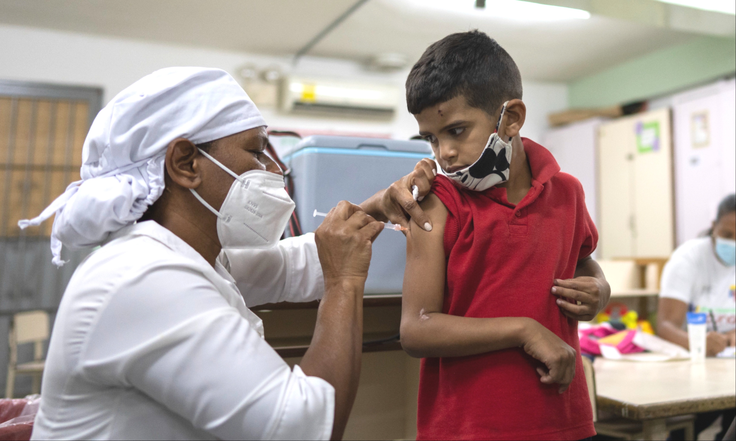 Florida Moves to Drop Childhood Vaccine Mandate, Democrats Warn of Old Foes Returning