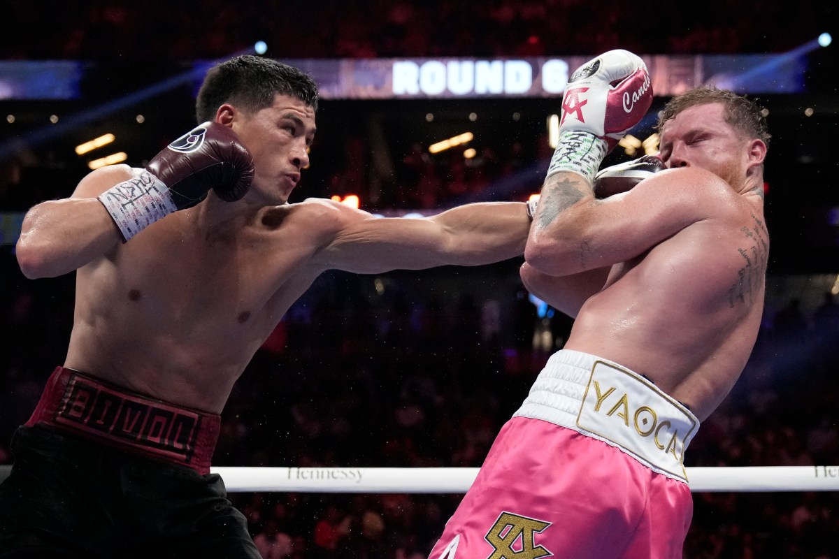 Dmitry Bivol asegura que Terence Crawford tendrá un arma secreta contra Canelo
