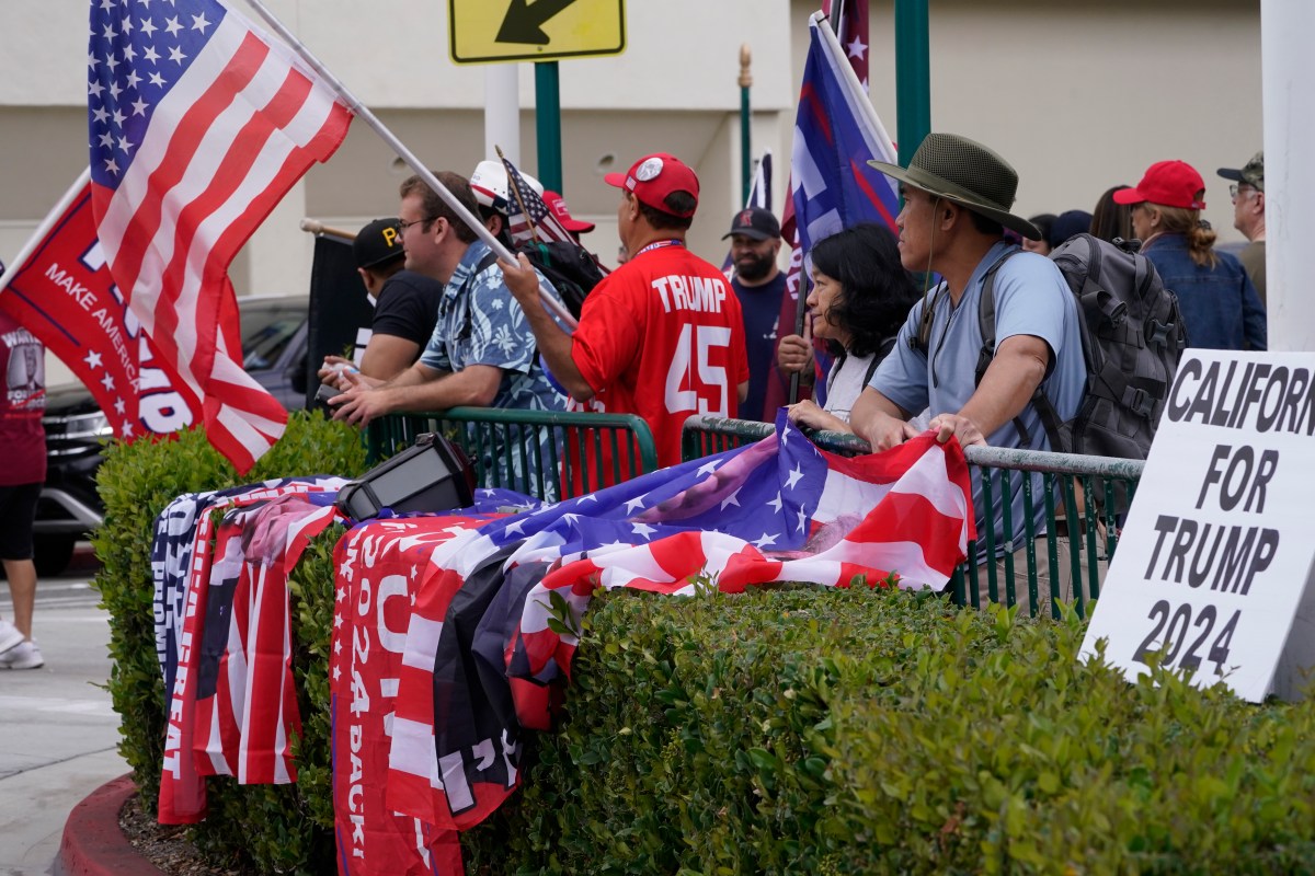 Trump anuncia celebración de convención republicana antes de las elecciones de medio término