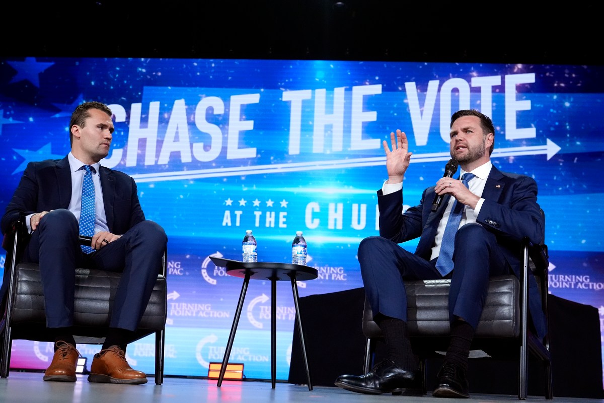 Vance presentará el podcast de Charlie Kirk este lunes a modo de homenaje