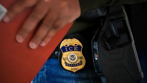Foto referencial de un agente del ICE.