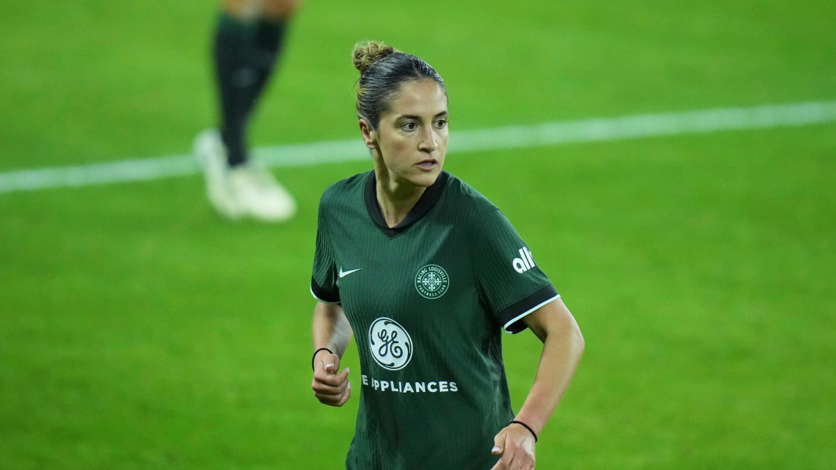 Jugadora Savannah DeMelo se desplomó en pleno partido ante Seattle Reign en la NWSL