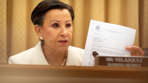 Nydia Velázquez en audiencia de comisión cameral