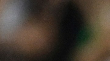 Johan Vásquez aplaude el trabajo de Santiago Giménez.