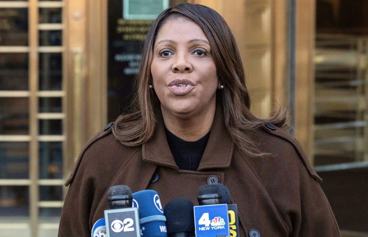 Funcionarios de Trump presionan a fiscales federales para presentar cargos contra Letitia James