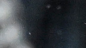 Trent Grisham celebra tras disparar un jonrón con tres en base.