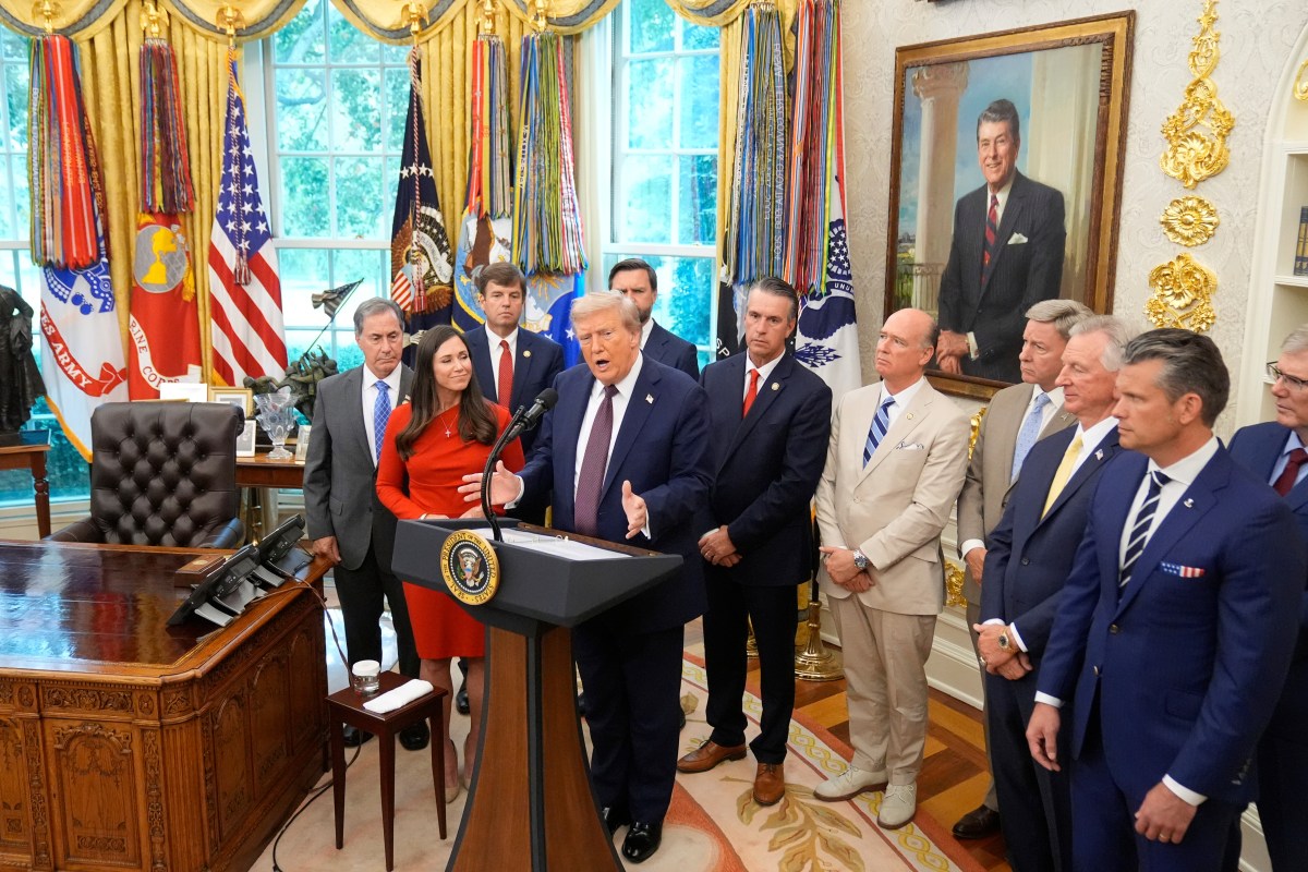 Trump confirma traslado del Comando Espacial de Colorado a Alabama