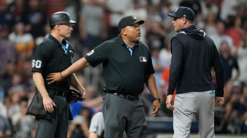 Aaron Boone fue expulsado en el juego ante los Houston Astros.