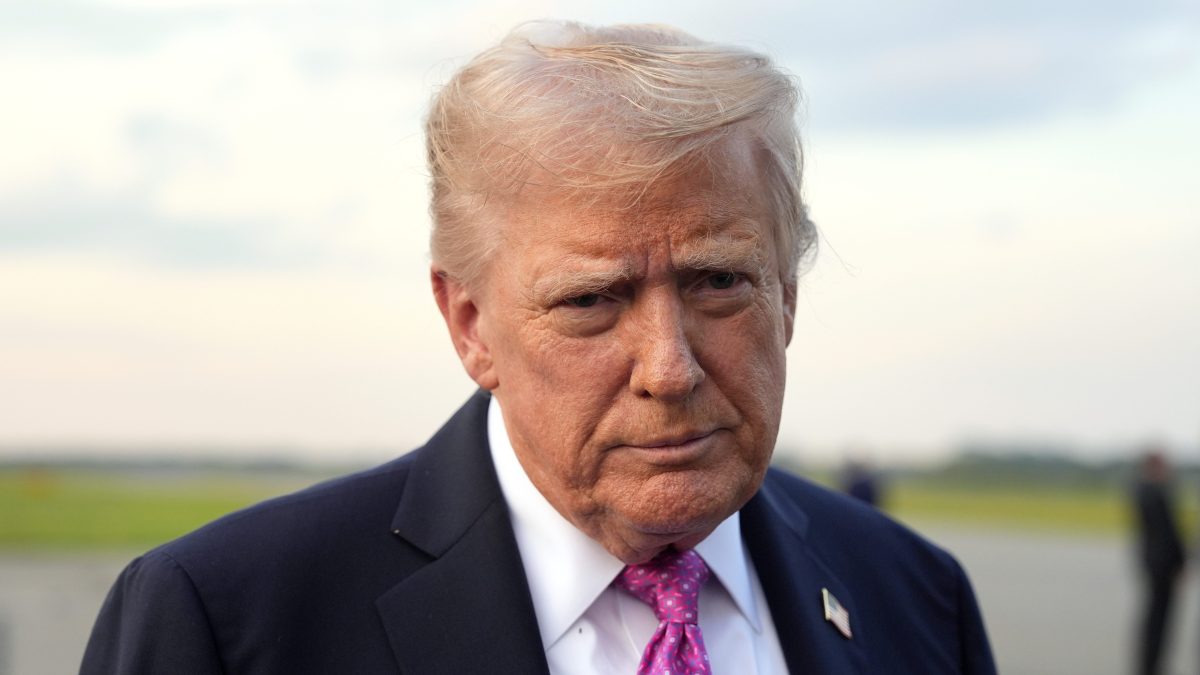 Amenaza de Trump de atacar a la "izquierda radical" tras asesinato de Kirk genera temores entre sus adversarios