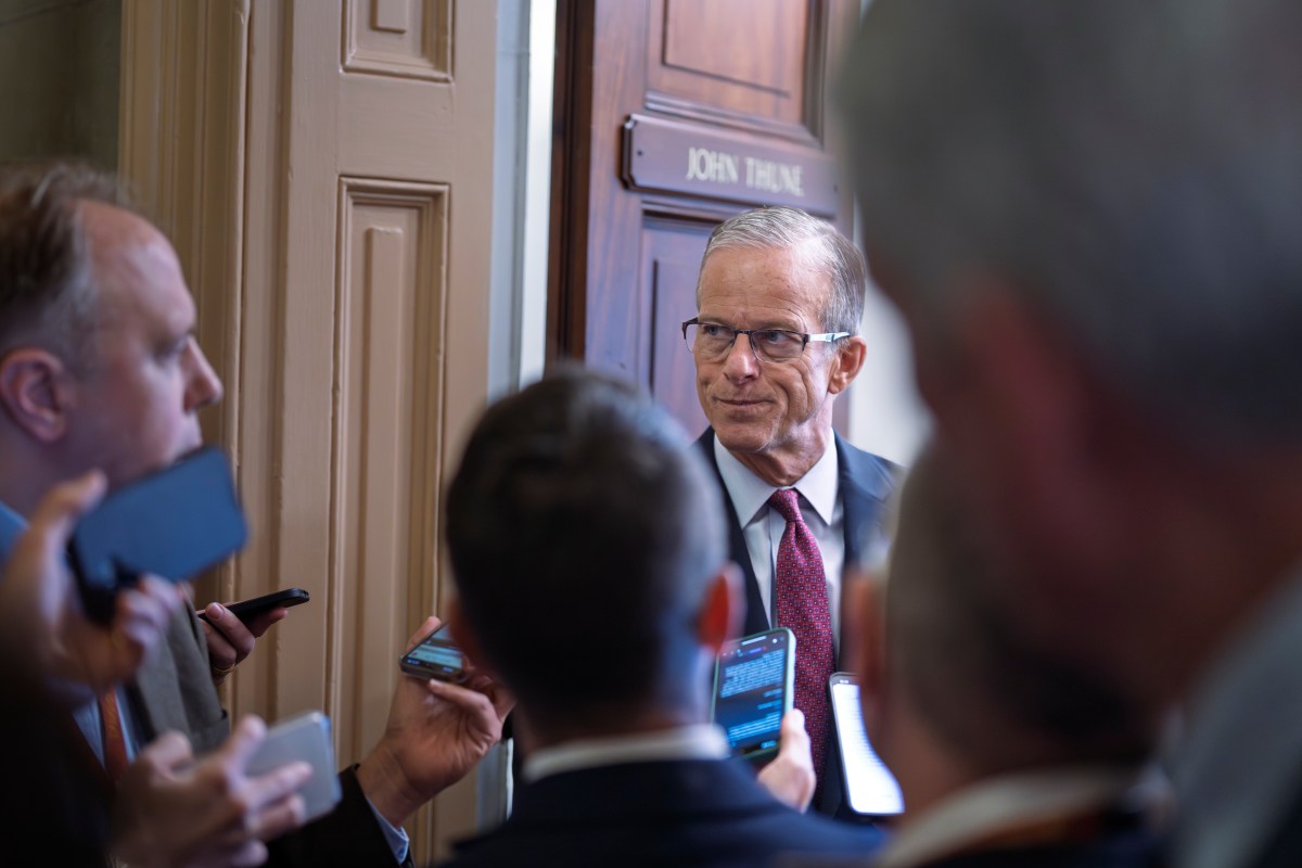 Cámara de Representantes federal aprueba plan que evita cierre de gobierno con votos de republicanos y un demócrata