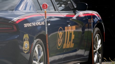 ICE confirmó que un mexicano está entre los heridos.