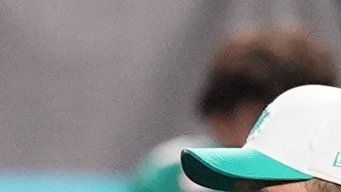 Tyreek Hill, el receptor más veloz de la NFL, sufre escalofriante lesión en la rodilla