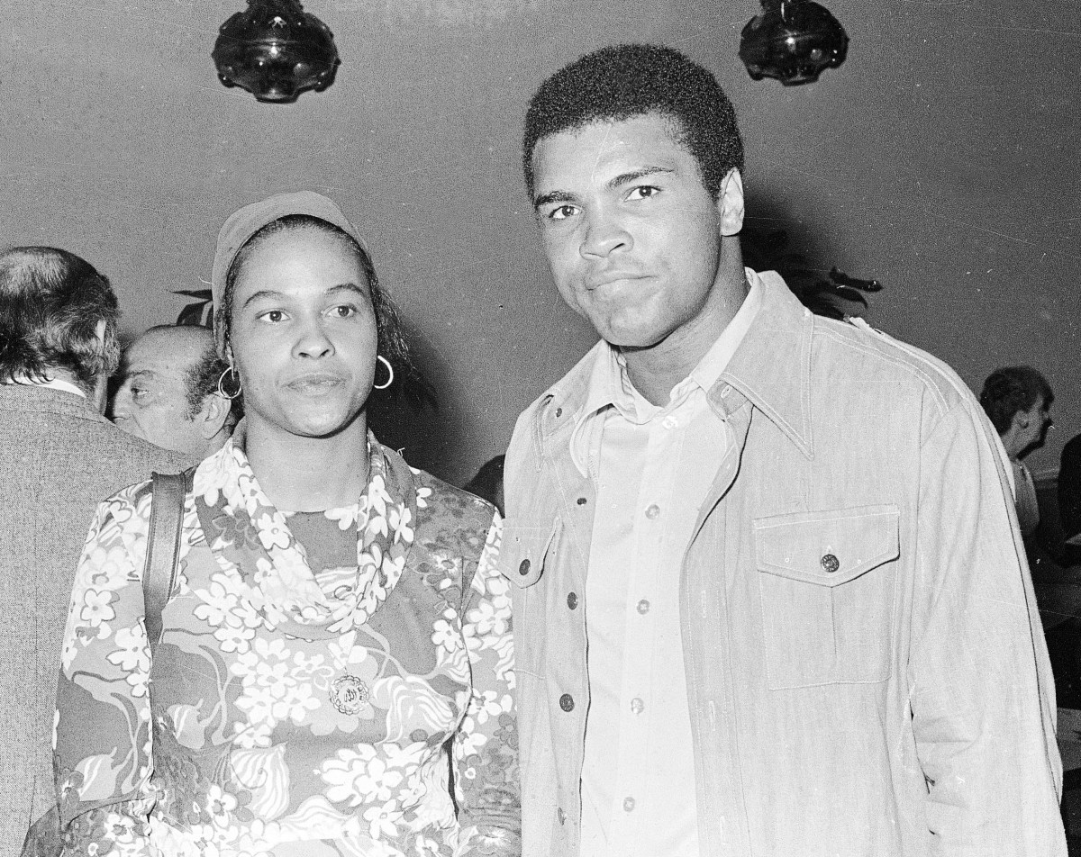 Cartilla militar de Muhammad Ali será subastada 