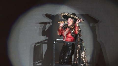 Alicia Villarreal es la pareja de Cibad Hernández.