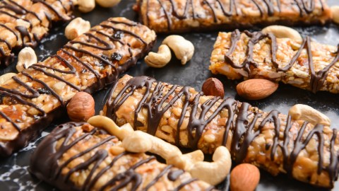 Los bocaditos de chocolate con quinoa son deliciosos y aportan energía.