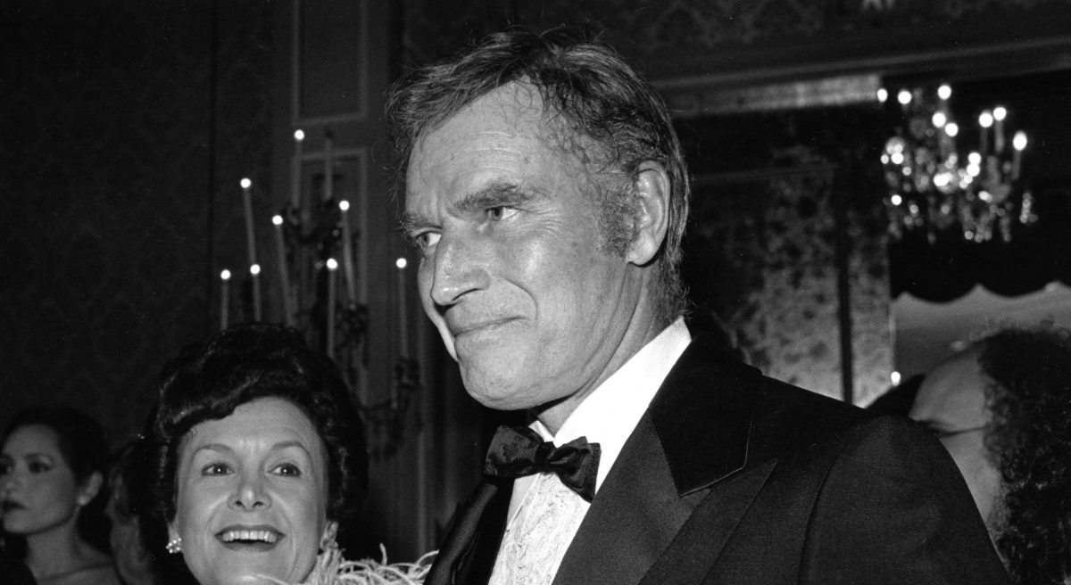 Está en venta antigua mansión de Charlton Heston en Beverly Hills