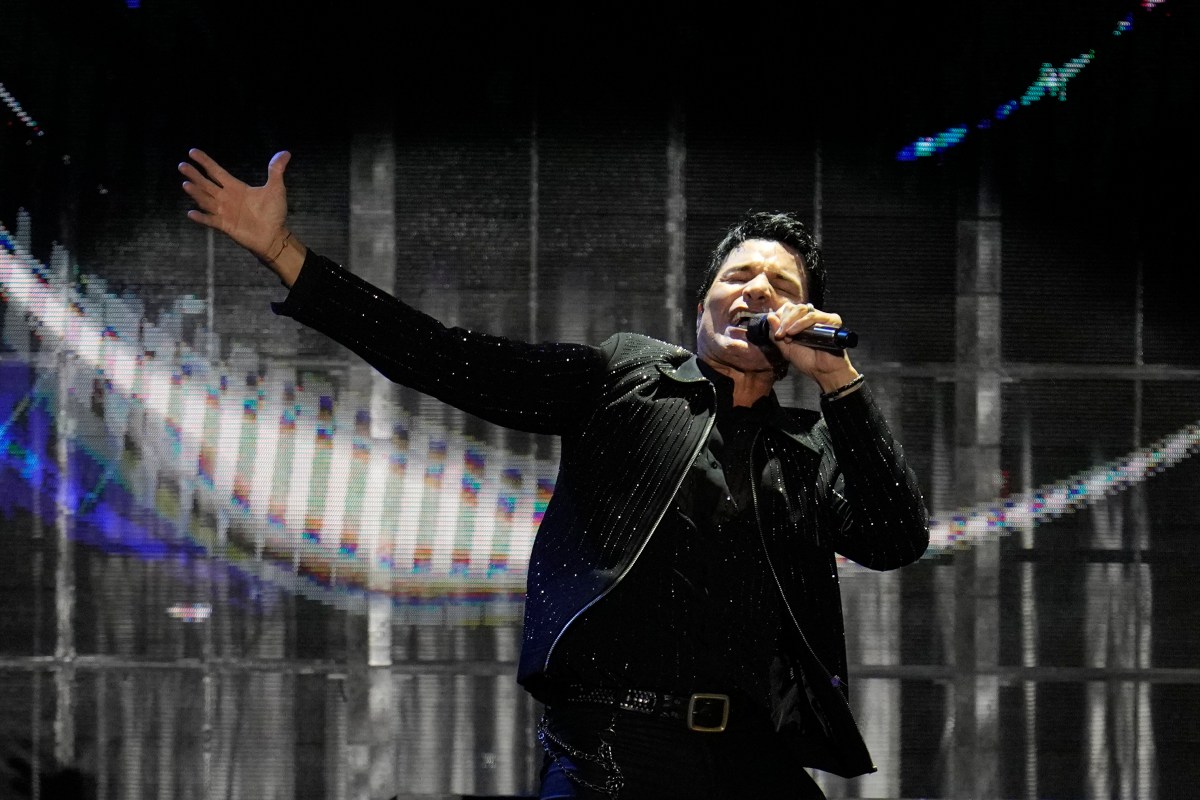 Chayanne reacciona orgulloso a la nominación de su hija Isadora a los Latin Grammy 2025