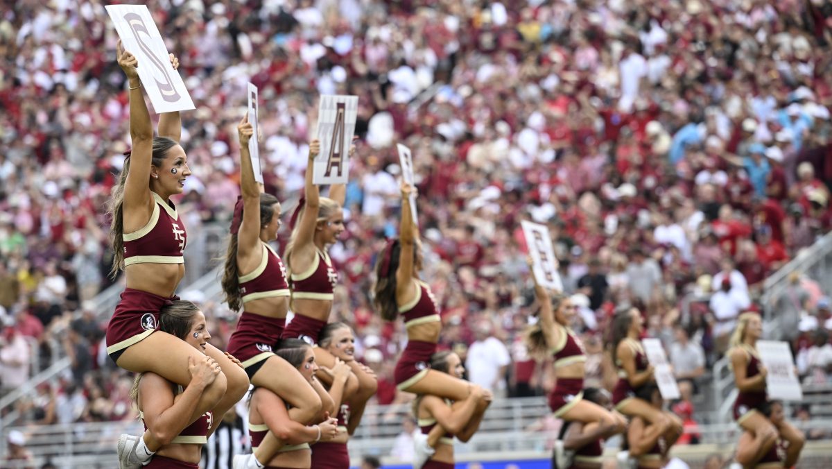 Porrista de la Universidad de Kentucky arrestada tras hallazgo de bebé muerto en su armario