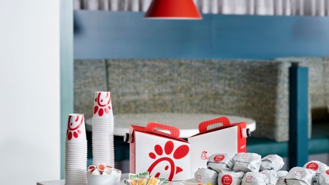 Chick-fil-A Catering hace que compartir sea más sencillo y delicioso este otoño y durante las fiestas.