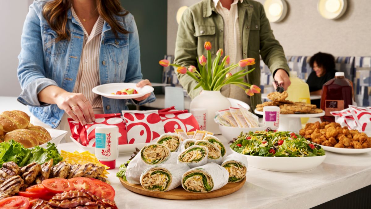 El regreso de los Nuggets de Chick-fil-A: un éxito en el catering para eventos deportivos