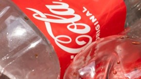Coca-Cola es considerada el mayor productor mundial de residuos plásticos de marca.