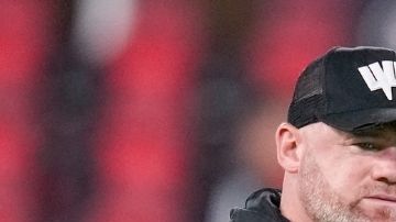 Proponen combate entre Wayne Rooney y Cristiano Ronaldo.