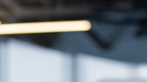 Delincuentes cibernéticos se apoyan en aplicaciones fraudulentas que, al ser instaladas en el teléfono móvil, les permiten acceder a información confidencial.