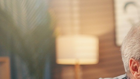 El DOL recomienda crear un plan de varios años para alcanzar un ahorro suficiente para la jubilación.