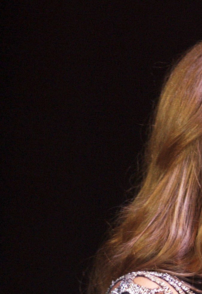 Galilea Montijo presumiendo su barriguita en octubre de 2011.