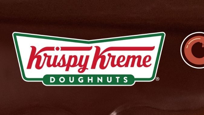 Los clientes puede llevar una docena de donas a mitad de precio, tras la compra de una docena a precio regular.