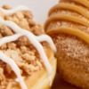 Krispy Kreme lanza cuatro sabores para celebrar la llegada de otoño.
