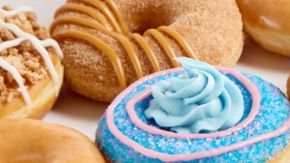 Krispy Kreme lanza cuatro sabores para celebrar la llegada de otoño.