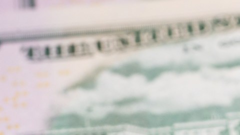 La propuesta del Dividendo DOGE busca repartir entre la población parte del dinero ahorrado por los recortes al presupuesto.